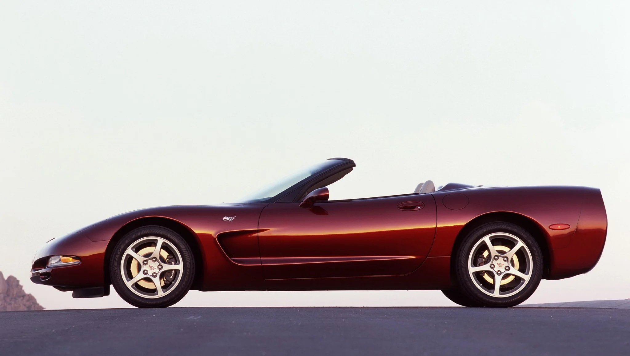 Corvette Generations/C5/C5 2002 Red Left.webp